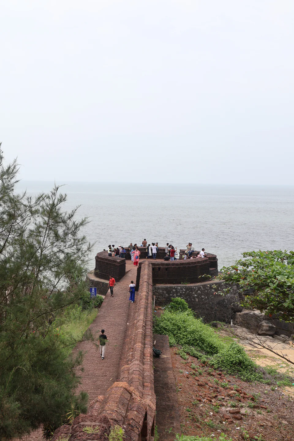 Sea-facing viewpoint at Bekal Fort