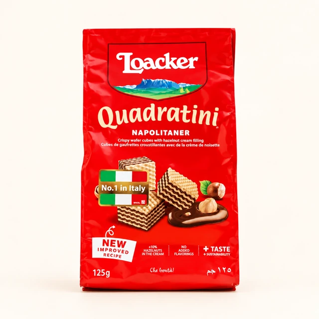 Front packaging of Loacker Quadratini Napolitaner Hazelnut Cream-Filled Wafer Cubes, 125 g