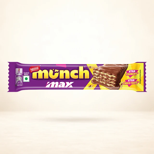 Front packaging of Nestlé Munch Max Choco Coated Crunchy Wafer Bar, 38.5 g